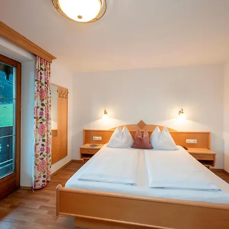 Hubertus - Prechtlhof Apartment Flachau